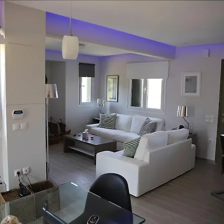 Hiend Villa *
